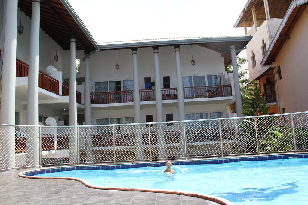 Hotel Neptune Bay Unawatuna Beach Habitación foto